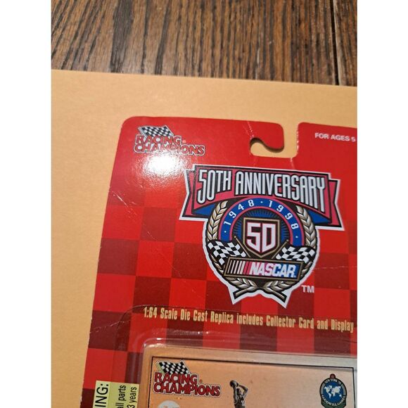 Vintage 1998 Racing Champions Michael Waltrip #21 Citgo Ford Taurus NASCAR 1:64 - Picture 2 of 4